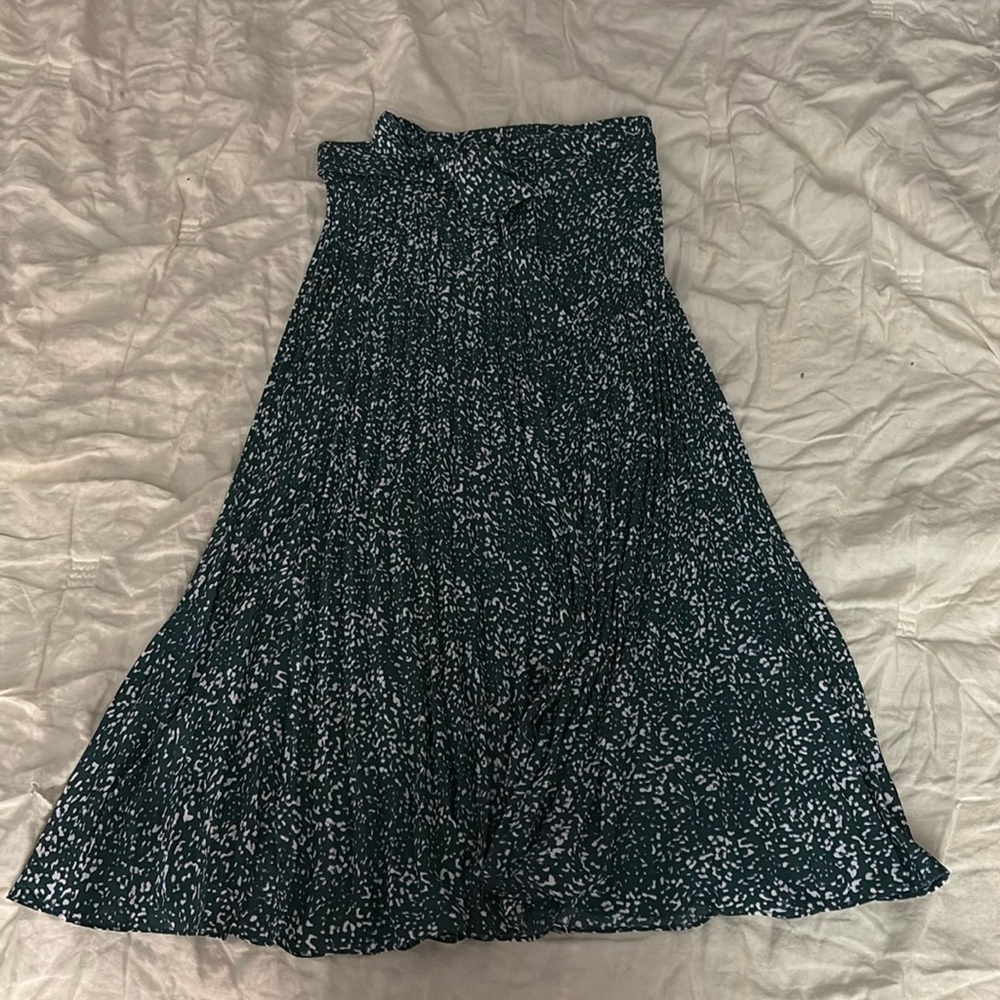 Pleated Midi Skirt- Green